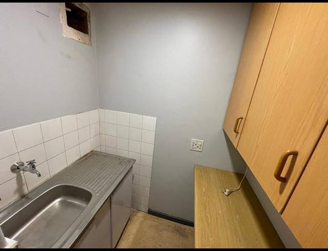 BUSINESS PROPERTY TO RENT IN HIGHVELD